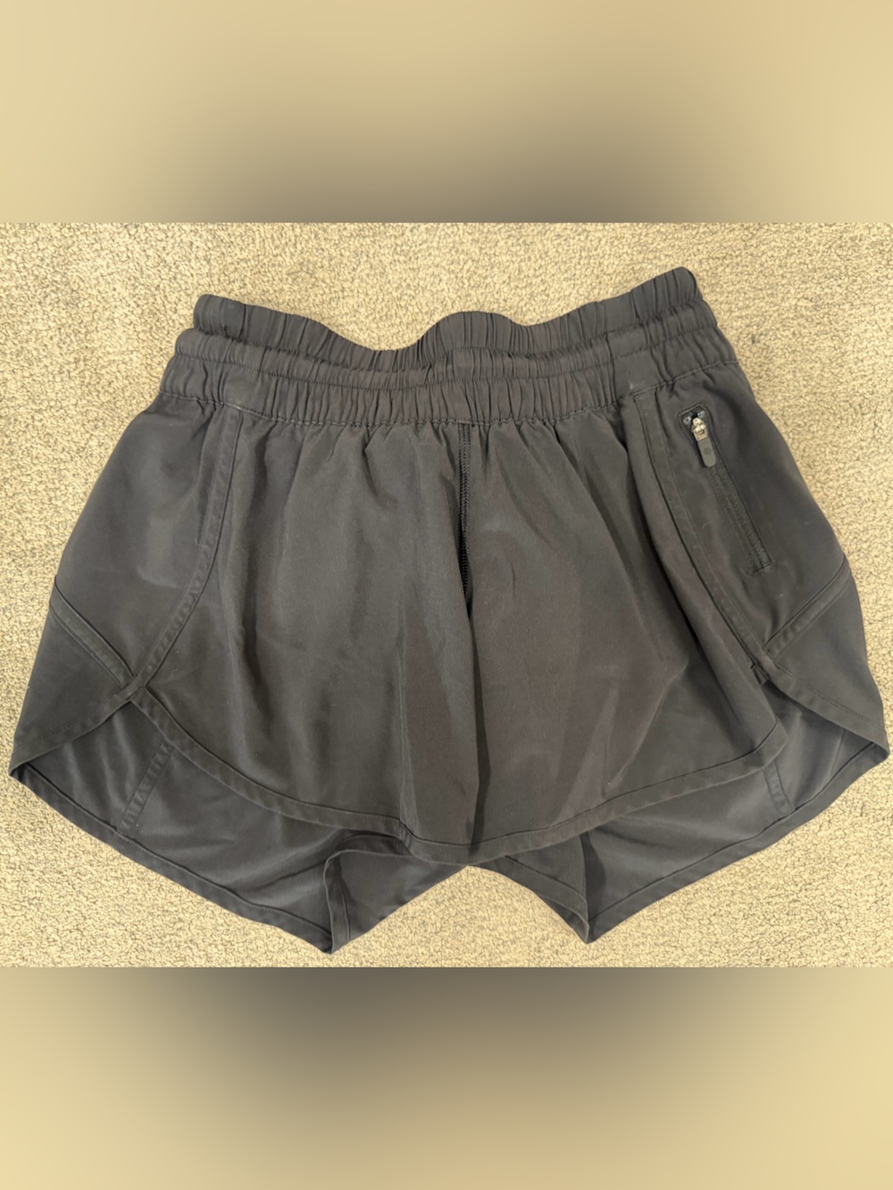 lululemon athletica Track That shorts size 6 4” length